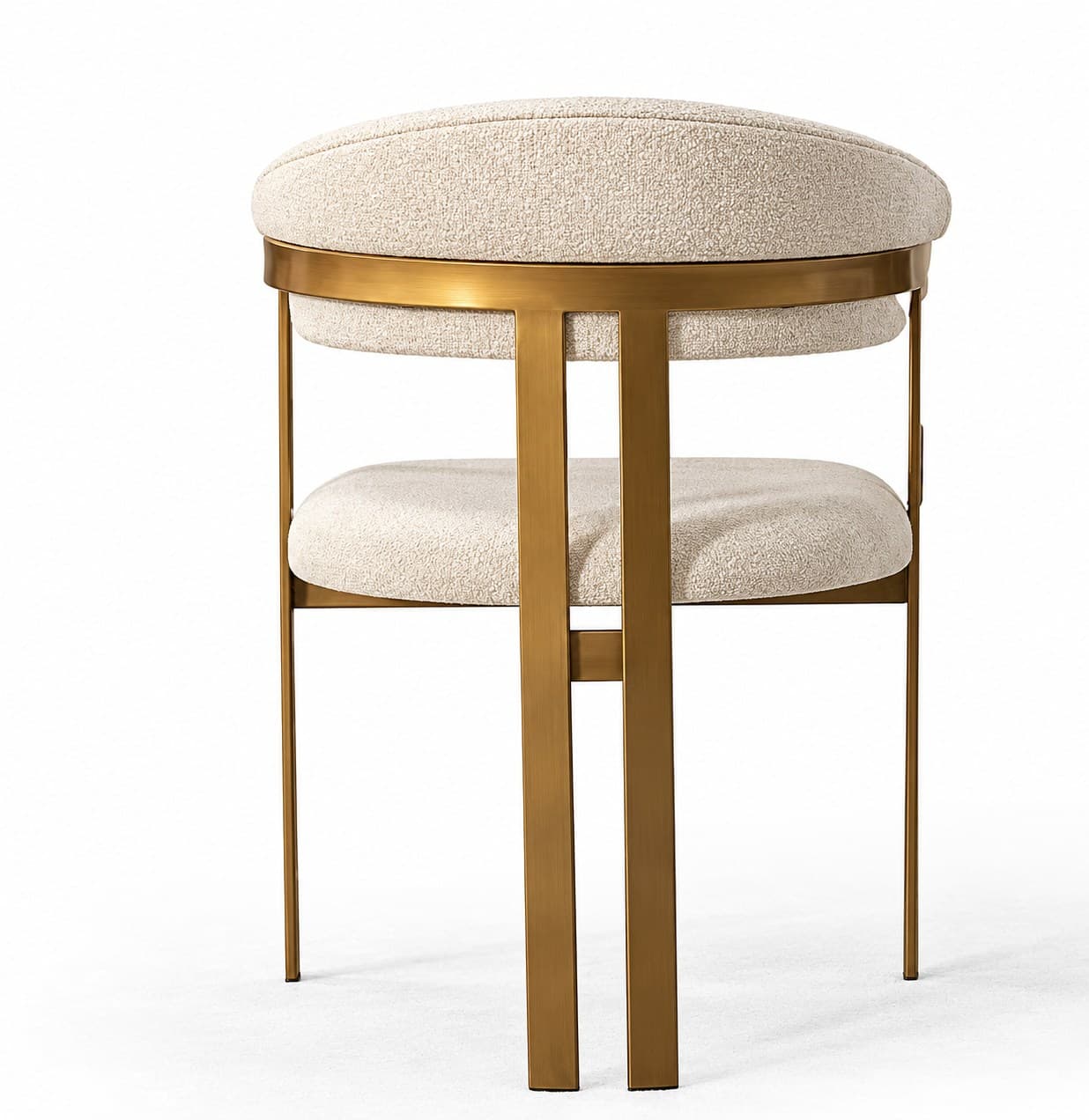 Ambra armchair by M-FOUR, side view